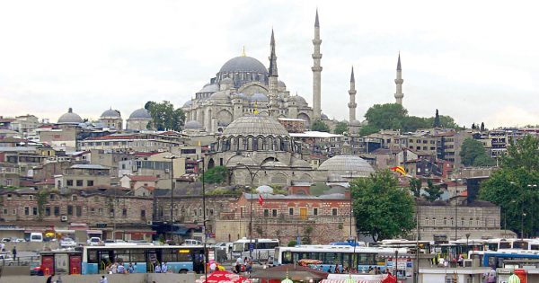 Ηλίας Κοντοζαμάνης, Κωνσταντινούπολη - Ταξιδεύοντας ανατολικά της Εδέμ, Εκδόσεις iWrite - www.iWrite.gr